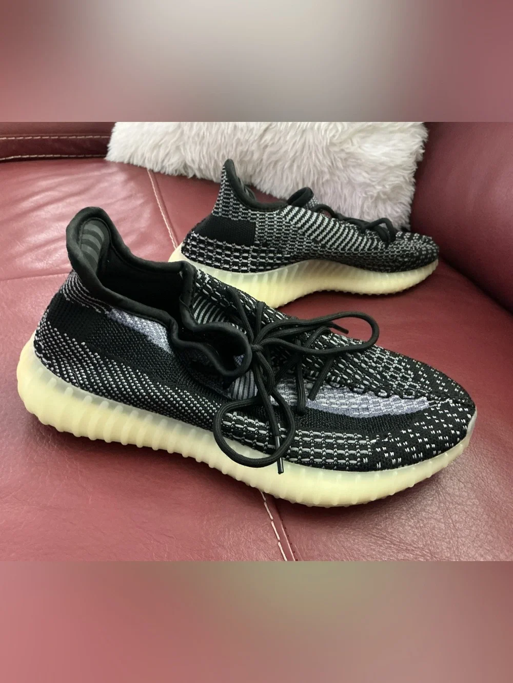 Adidas Yeezy BOOST 350 V2 SIZE 7.5